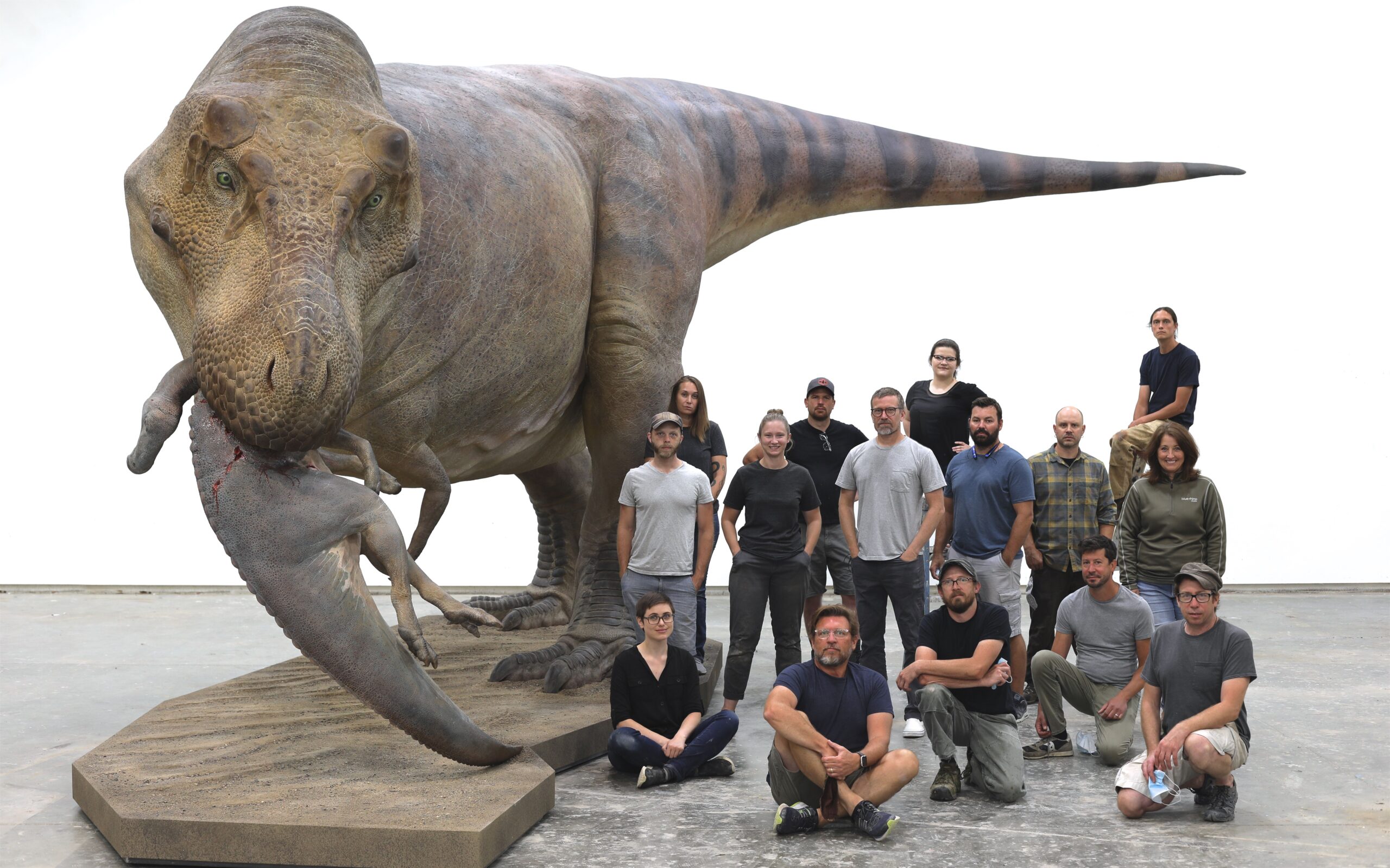 Bringing the Dinosaurs Back to Life: Alumni at the Intersection of Art and Science